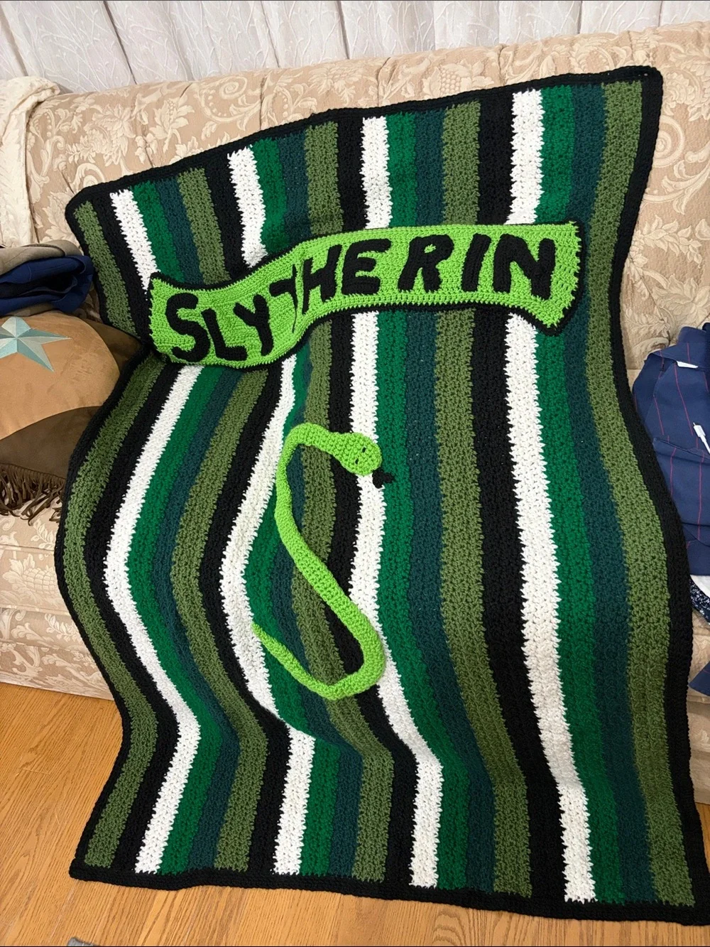 Harry Potter Slytherin TriColor Green white Black Knitted Crotchet PreOwned